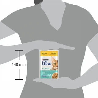 Упаковка вологого корму для котів Purina Cat Chow Hairball для зменшення утворення клубків шерсті в травному тракті з куркою та зеленою квасолею 85 г x 26 шт.